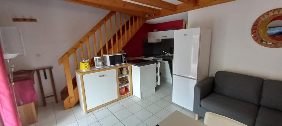 Kitchen or kitchenette, Living room, Seating area, Dining area, dishwasher, minibar, pet friendly, stove