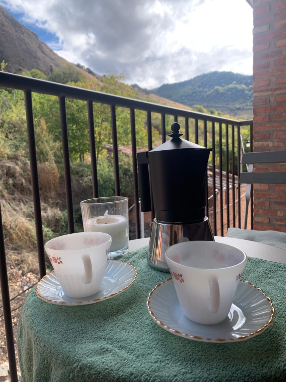 Natural landscape, Coffee/tea facilities, Balcony/Terrace, Mountain view
