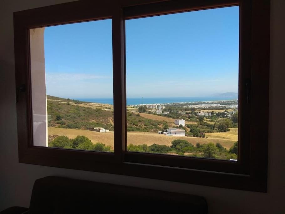 Mountain view, Sea view