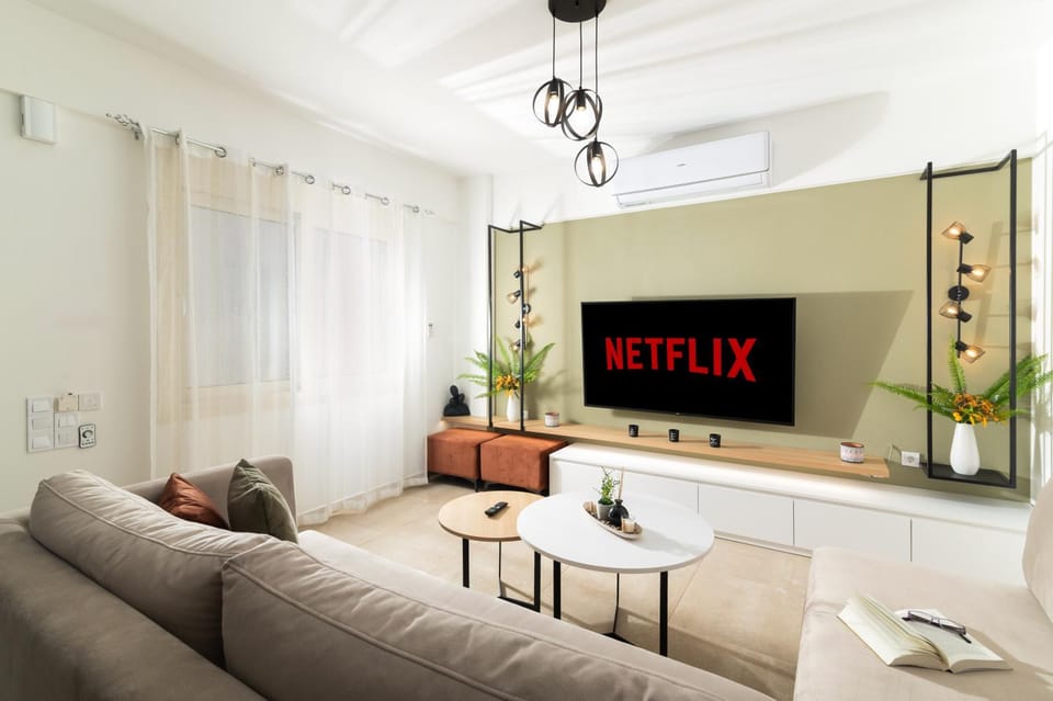 TV and multimedia, Living room, internet, air conditioner