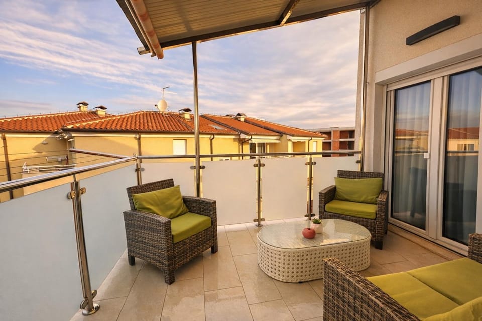 Balcony/Terrace, Seating area