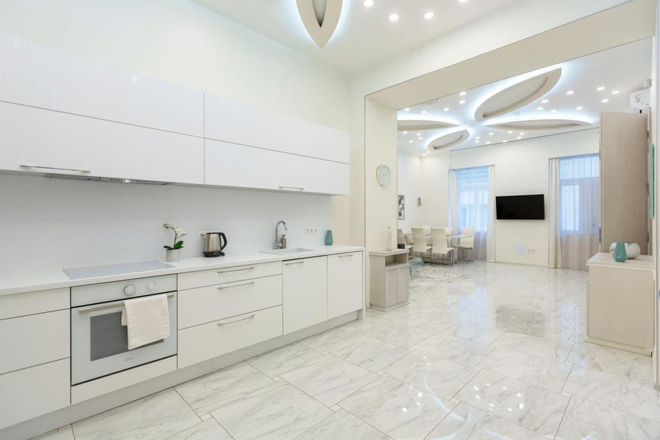 TV and multimedia, Kitchen or kitchenette, dishwasher, minibar, stove