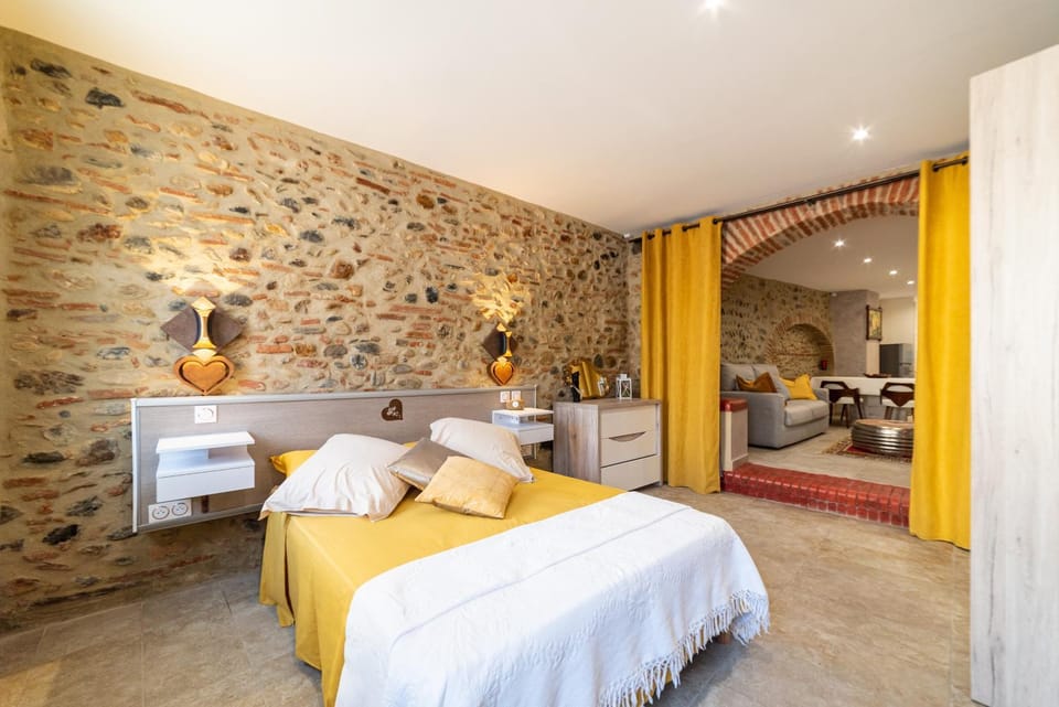 Property building, Living room, Bedroom