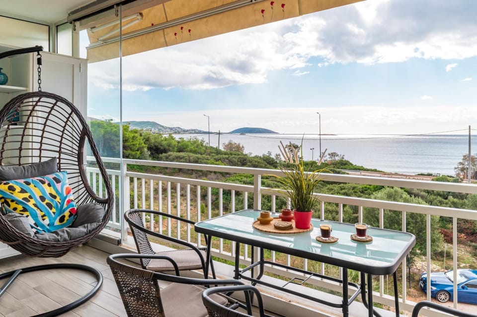 Day, Natural landscape, View (from property/room), Balcony/Terrace, Seating area, Dining area, Mountain view, Sea view