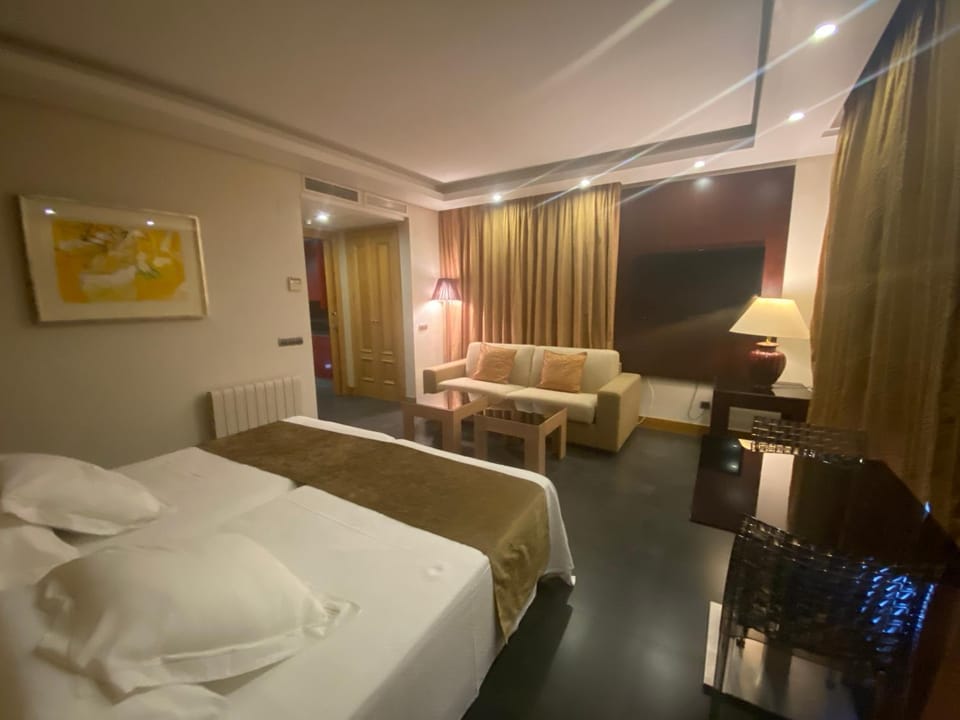 Bed, TV and multimedia, Living room, Bedroom