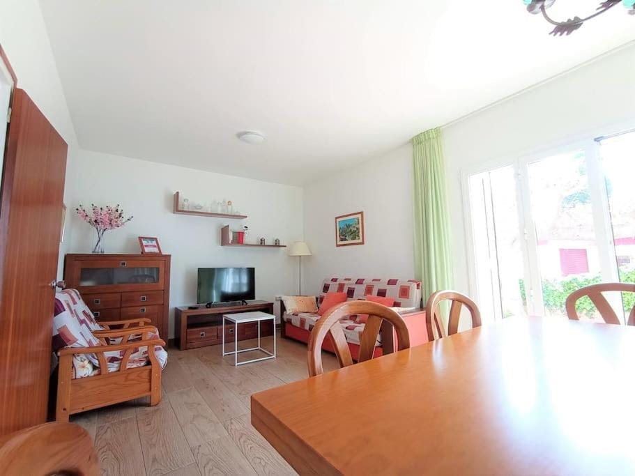 Casa Ginesta - Flamenc (near the beach) House in Montsià