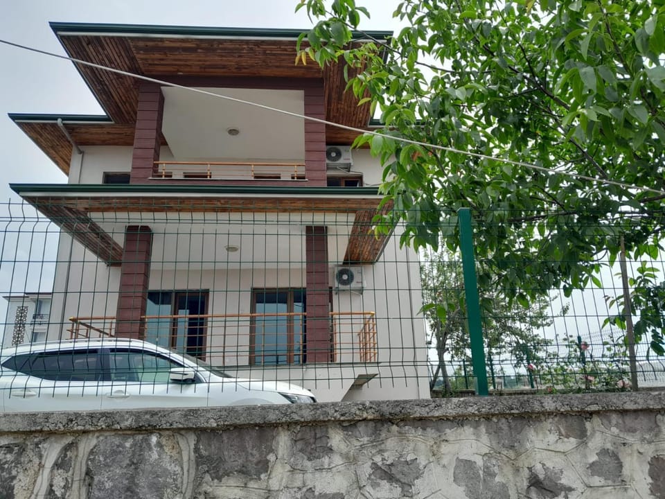 Property building, Parking