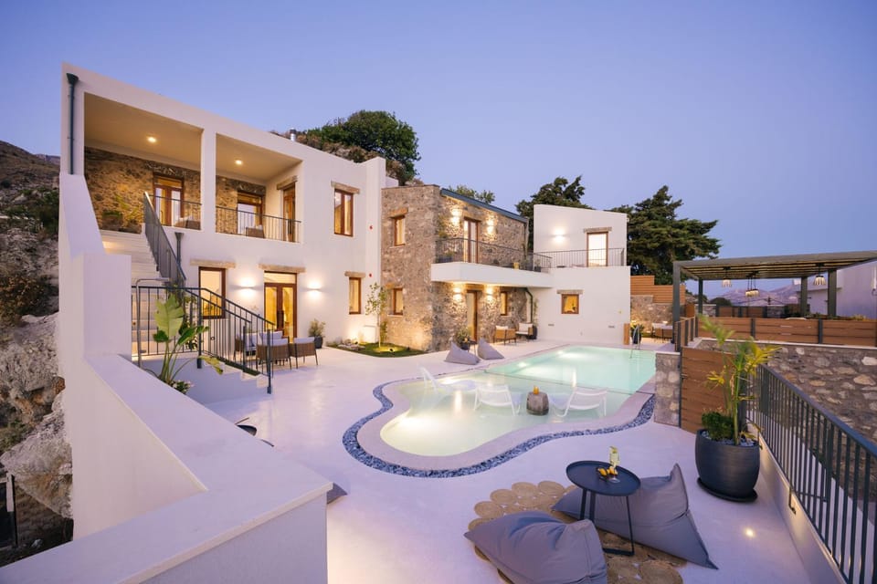 Property building, Swimming pool