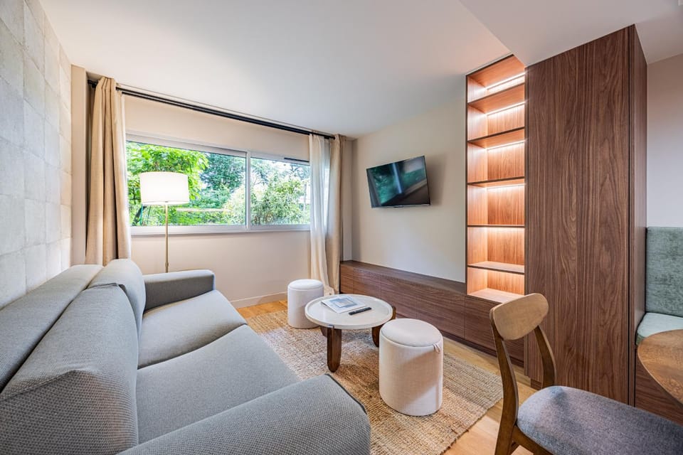 LovelyAppartment-OldMontmartre Apartment in Paris