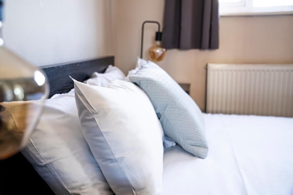 The Great Haxby 2 Bed Central Parking Apartment in Cardiff