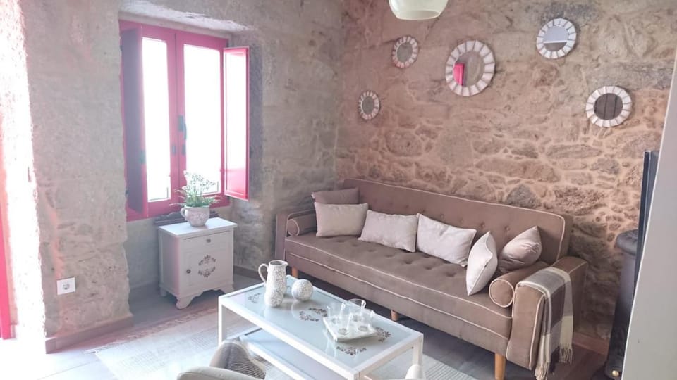 A Casiña de Carmen House in Galicia