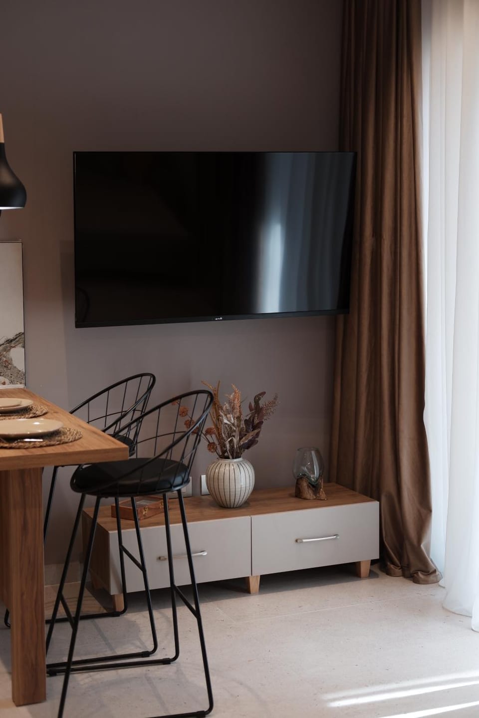Communal lounge/ TV room, TV and multimedia, Living room