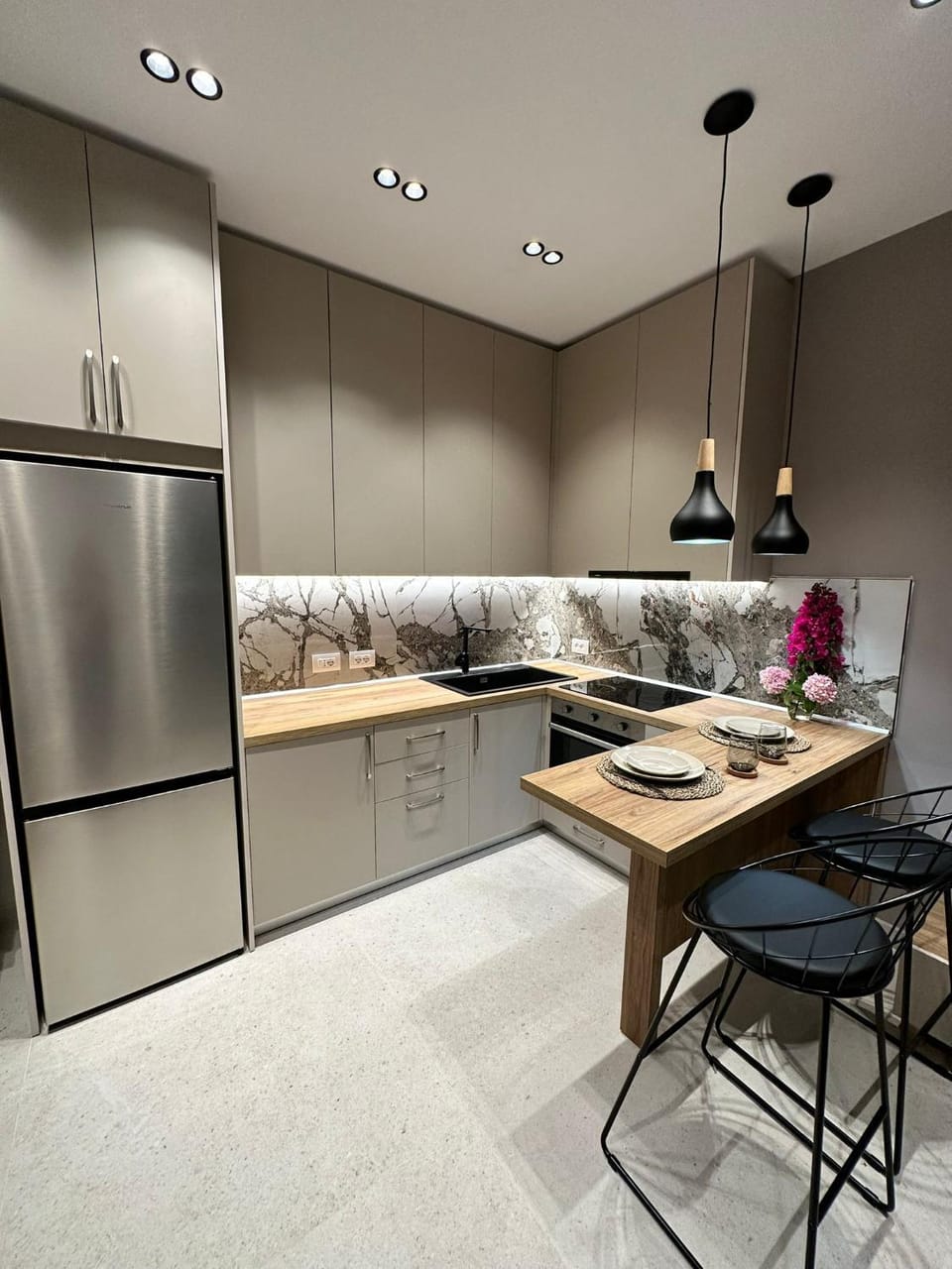 Kitchen or kitchenette, oven, stove