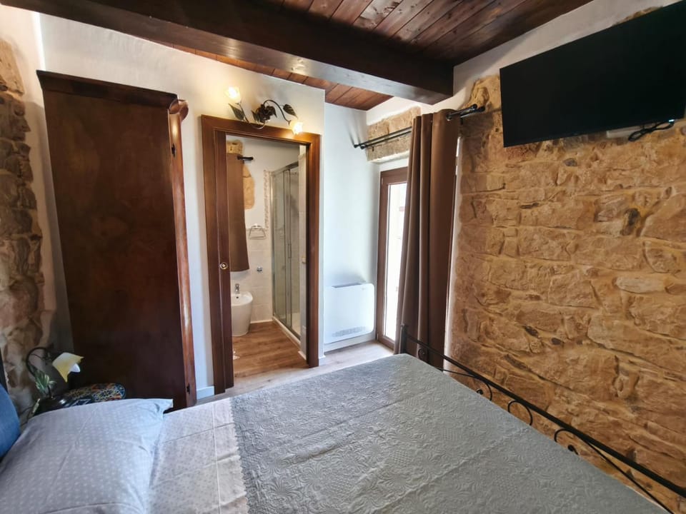 La Casa delle Rondini Bed and Breakfast in Baunei