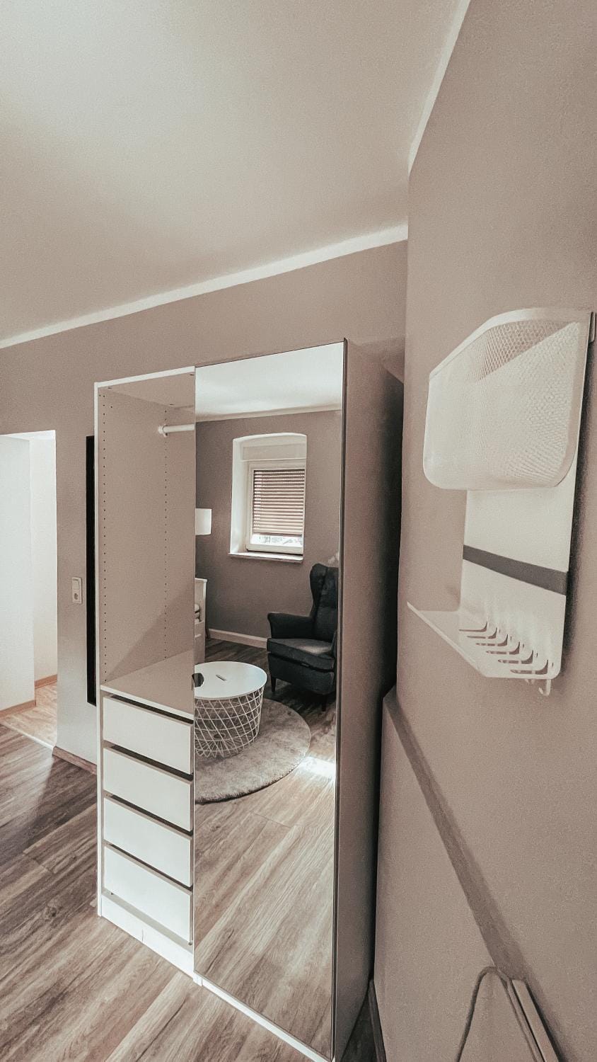 Bedroom, wardrobe