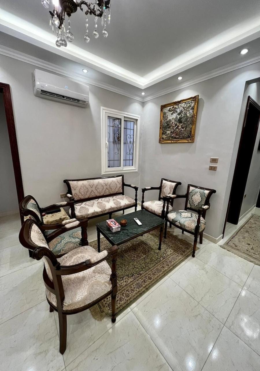 Seating area, air conditioner