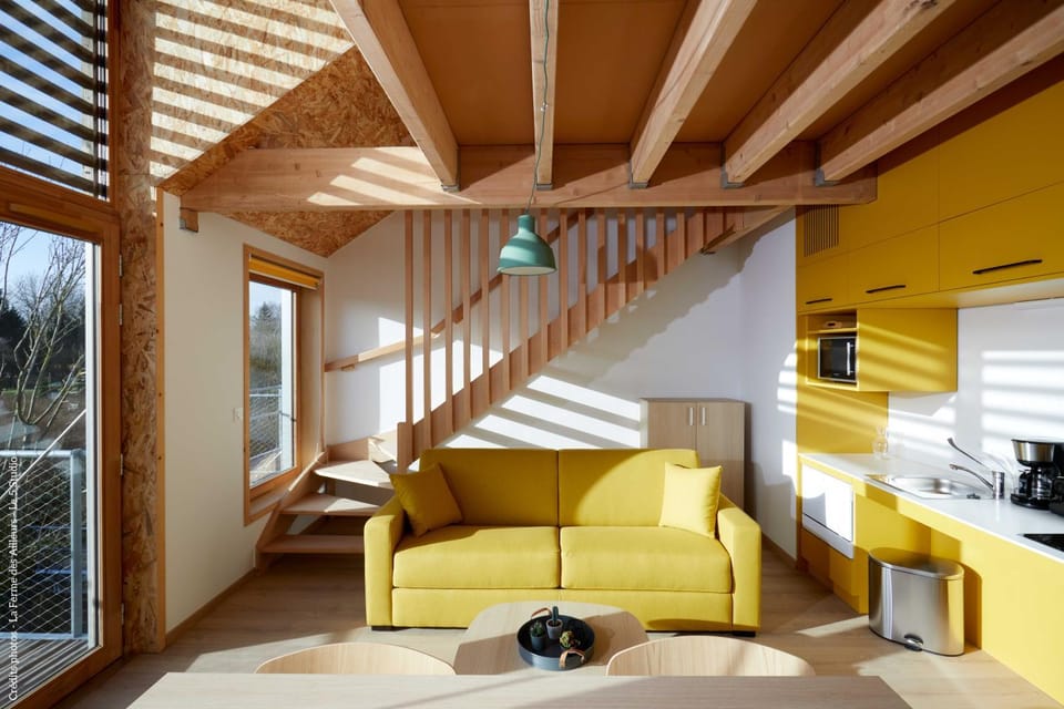 Kitchen or kitchenette, Living room, Seating area