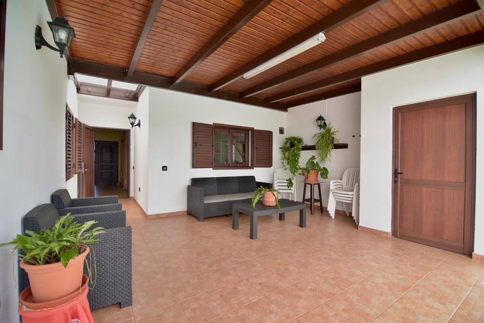 Patio, Off site, Living room