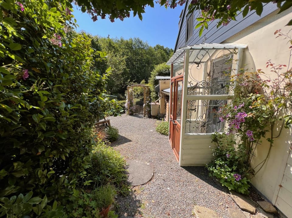 Property building, Garden