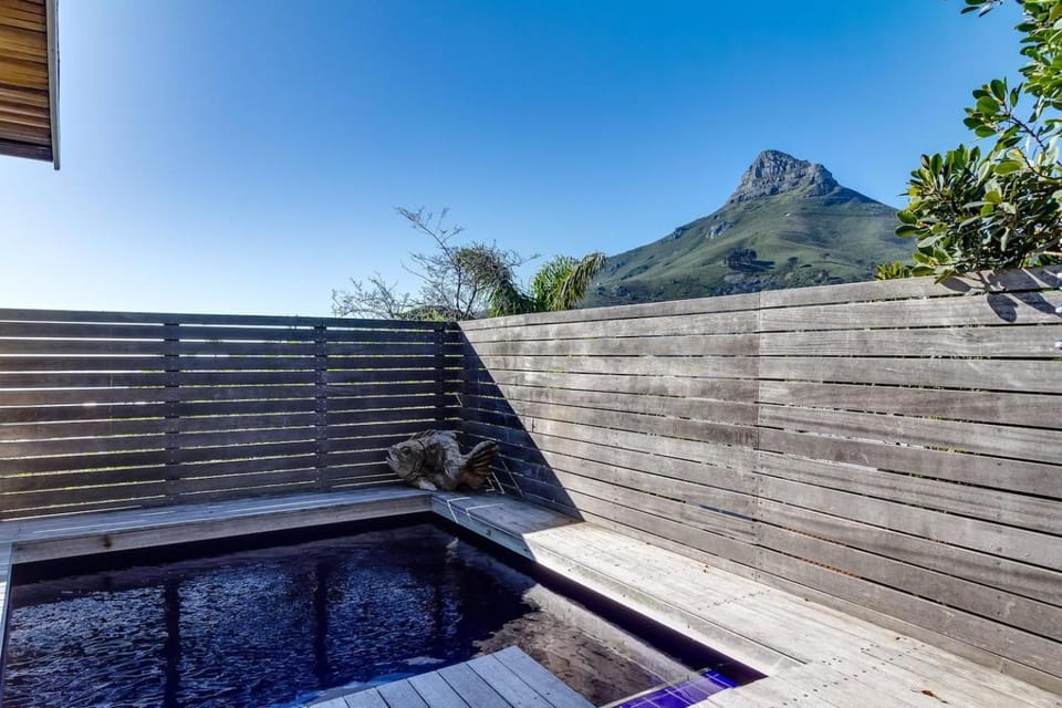 Sweet Greta - Ocean Apartment with Sauna & Solar Hotel in Camps Bay
