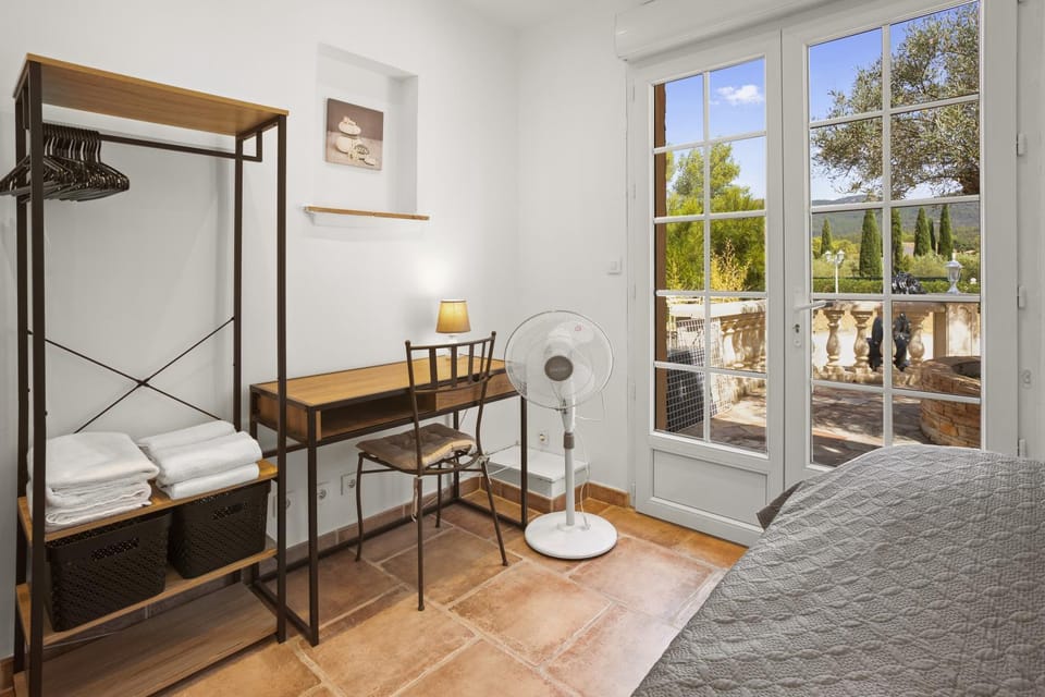 Property building, Living room, Bedroom