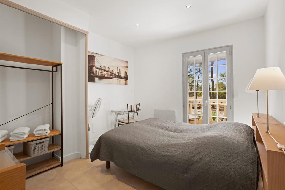 Property building, Living room, Bedroom