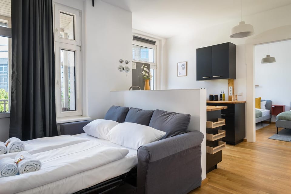 Communal lounge/ TV room, Living room, Seating area