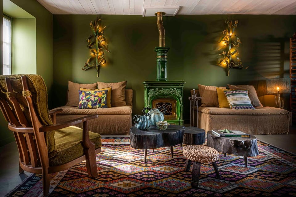 Living room, Seating area