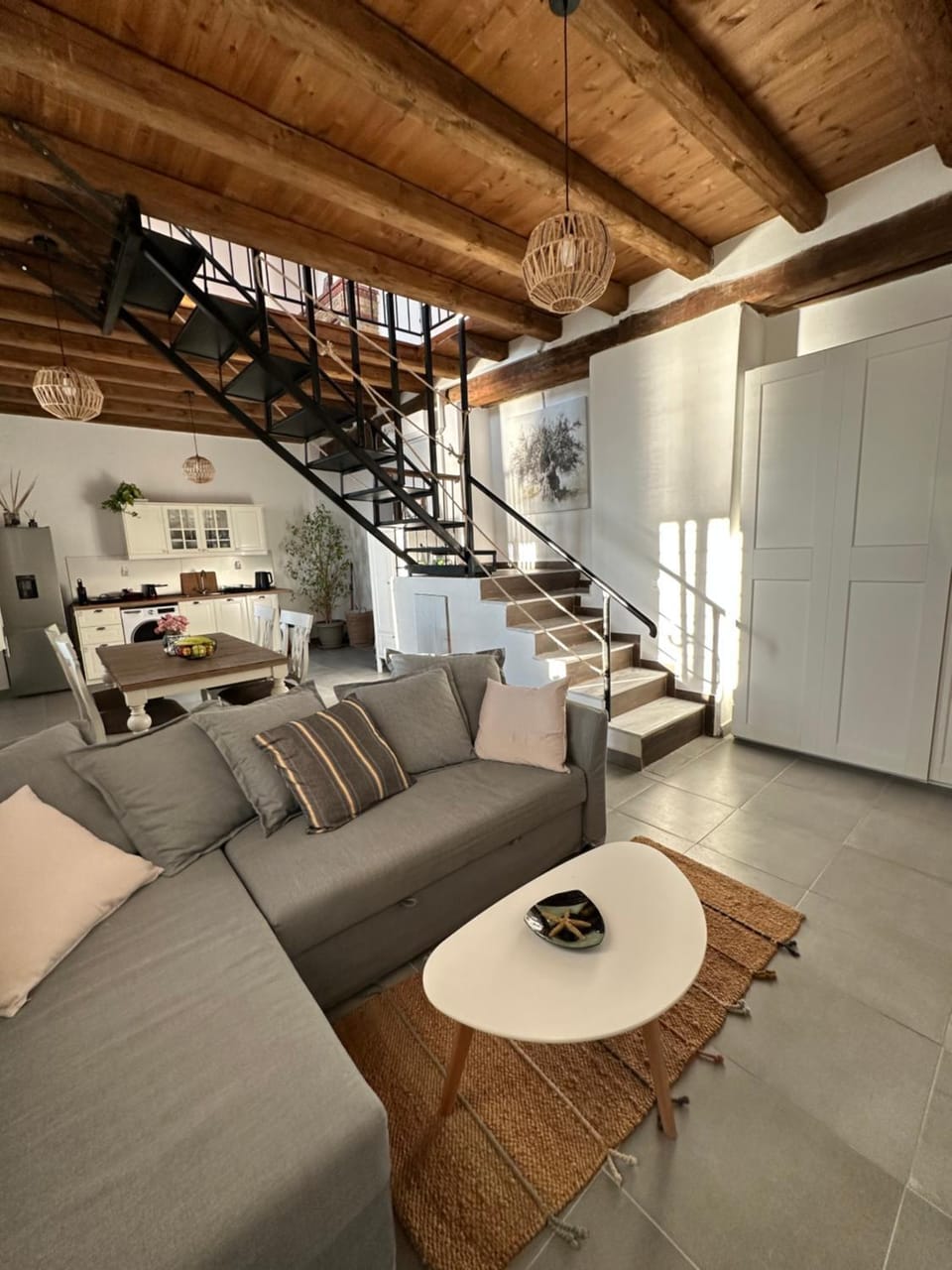 Kitchen or kitchenette, Living room, Dining area