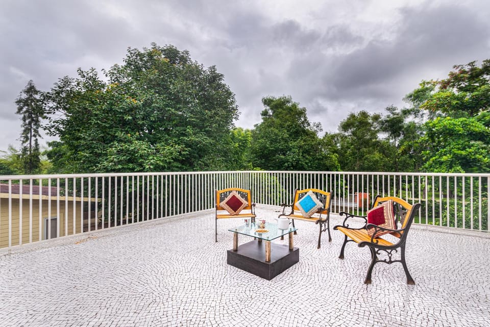 Patio, Spring, Day, Coffee/tea facilities, View (from property/room), Balcony/Terrace