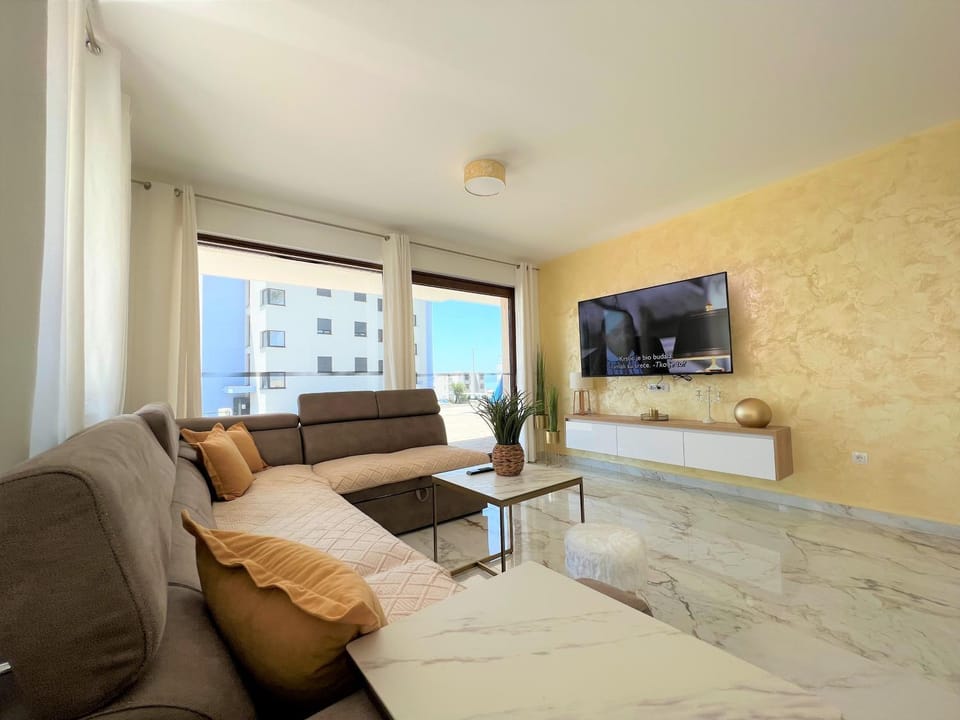Lux Apartment S&B Apartment in Makarska