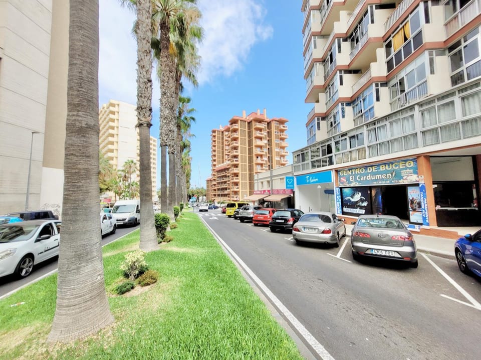 Property building, Off site, Neighbourhood
