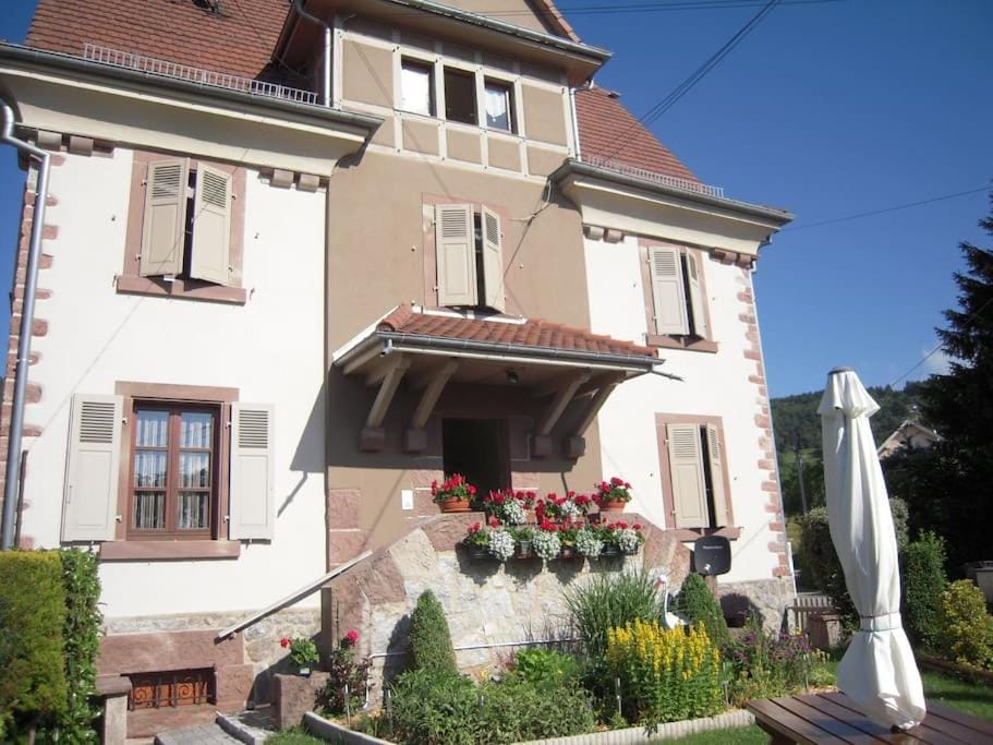 Bel appartement de charme de 70 m2 Apartment in Ribeauvillé