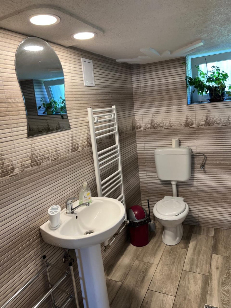 Bathroom, towels