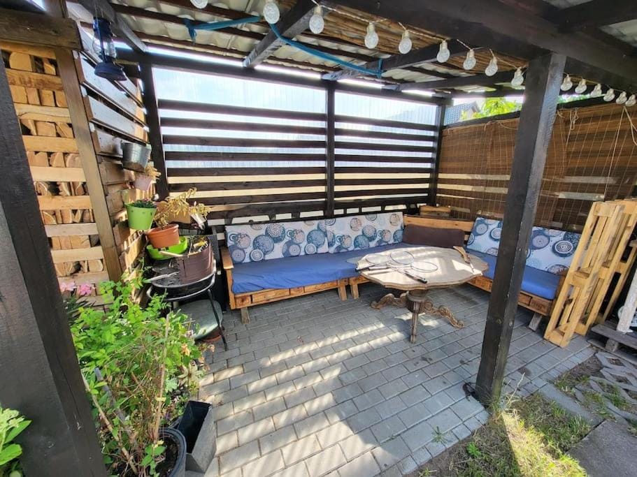 Garden, Seating area