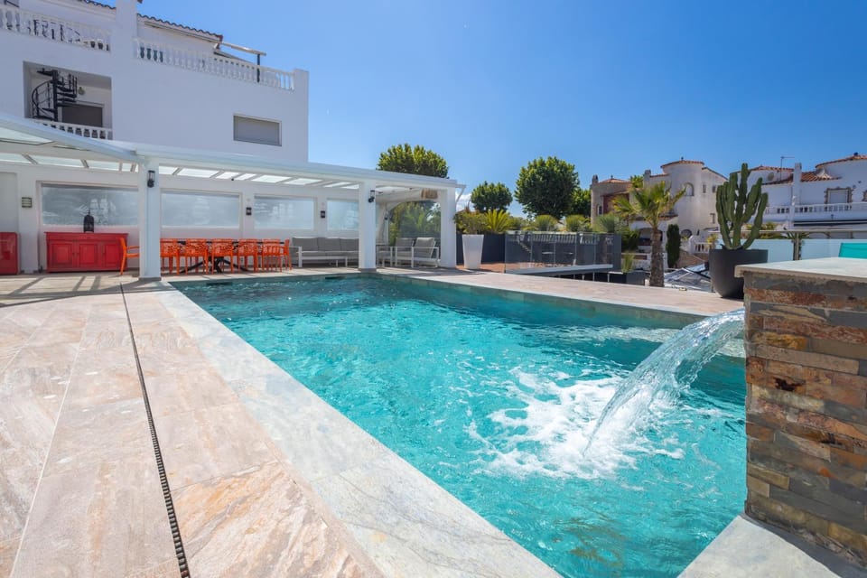 V028 - EMPURIES Villa in Alt Empordà