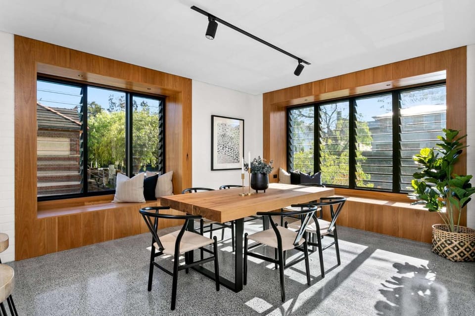 Impeccable 3-Bed Home Near the Beach House in Manly