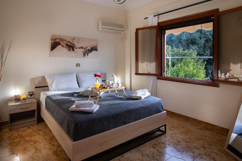 Bed, Photo of the whole room, Bedroom, towels, air conditioner