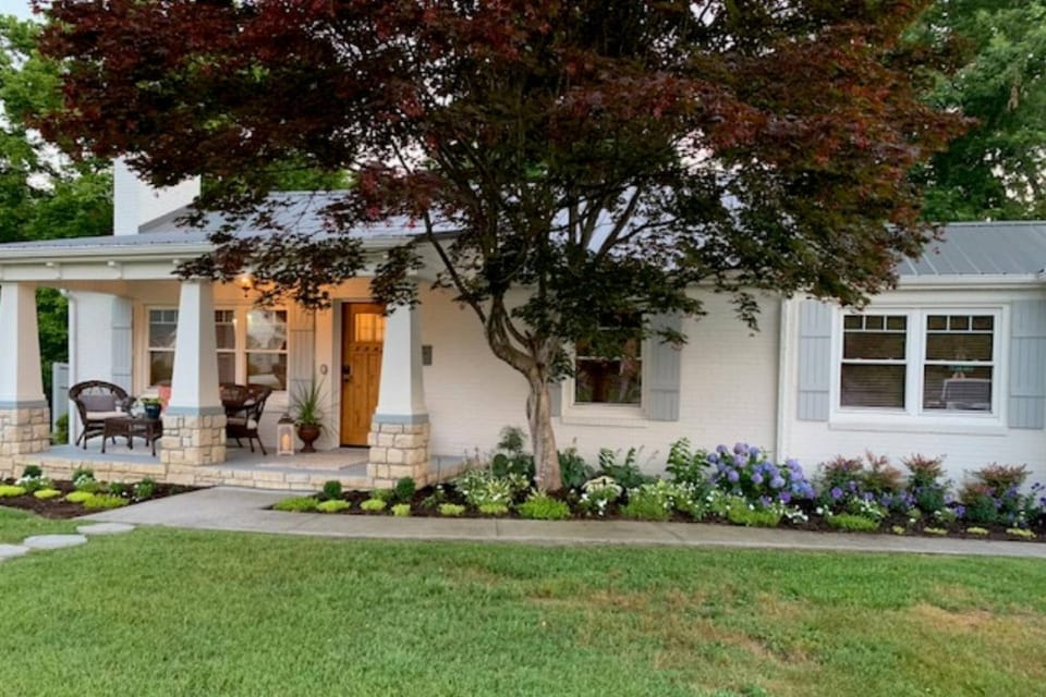 Mill Stream Cottage House in Pigeon Forge