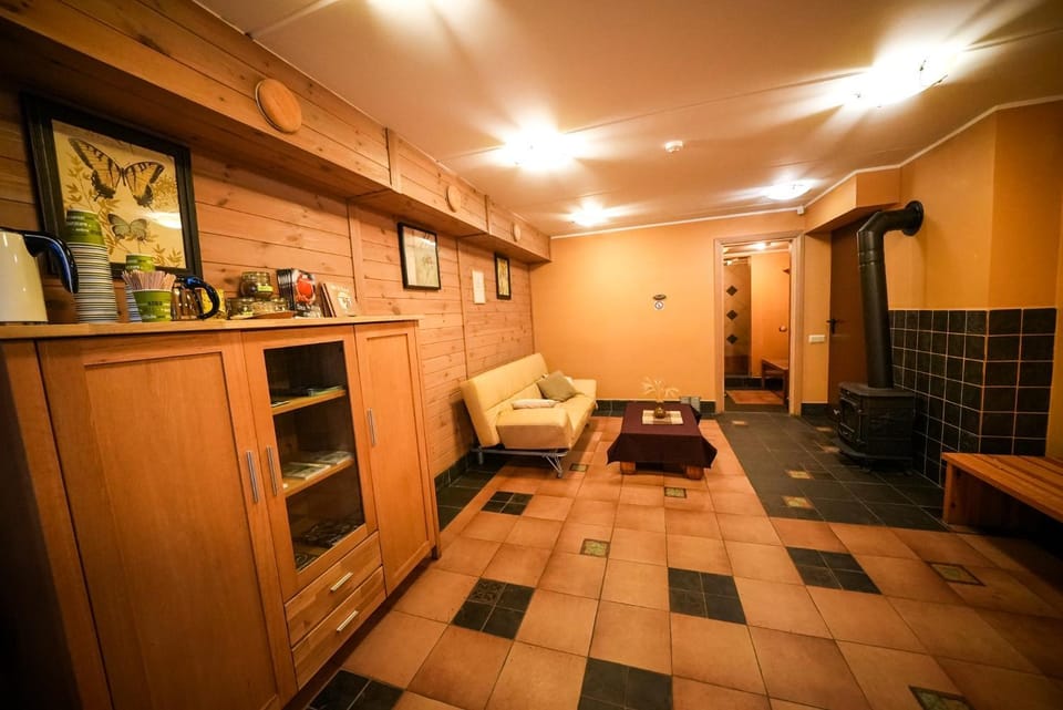 Sauna, Seating area