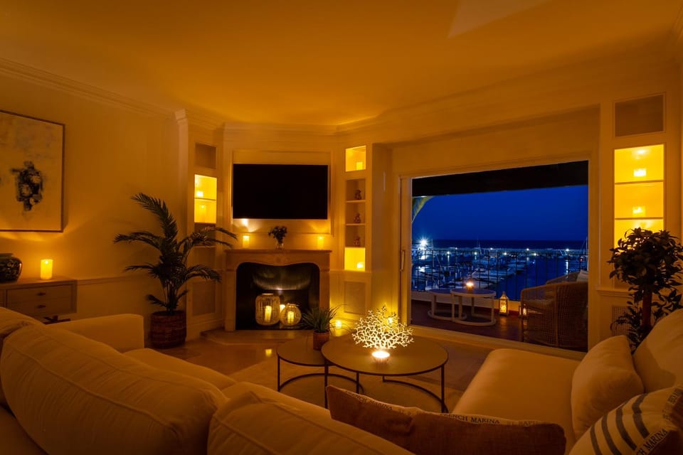 TV and multimedia, Seating area, flat iron