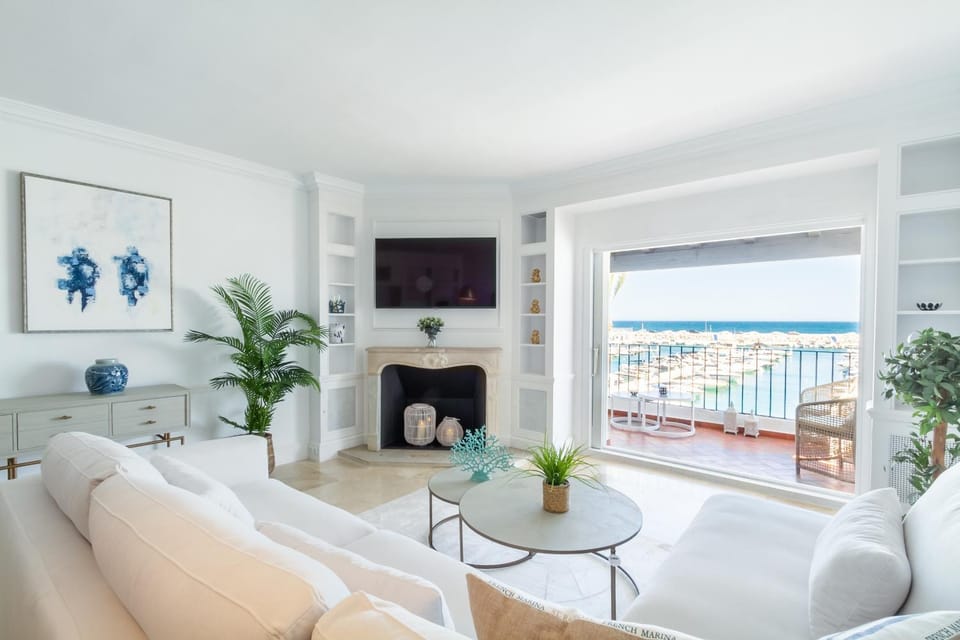 Natural landscape, TV and multimedia, View (from property/room), Balcony/Terrace, Living room, Seating area