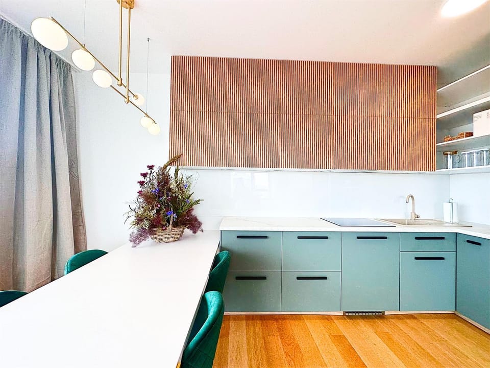 Bed, Kitchen or kitchenette, Photo of the whole room, Bedroom, hair dresser
