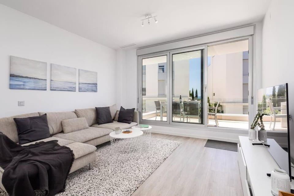 Stylish 3 bedroom Le Mirage close to beach RDR317 Apartment in Costa del Sol