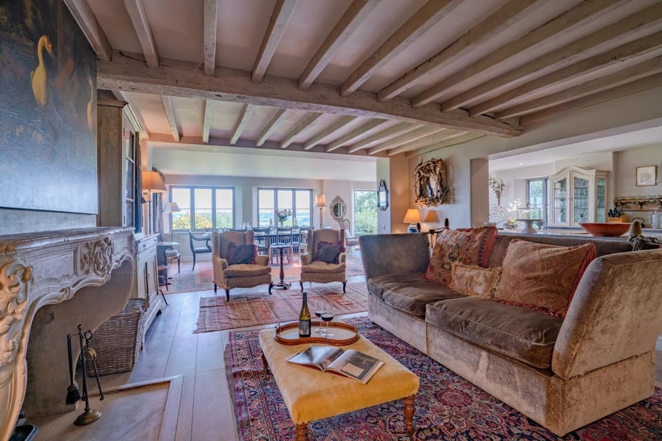 Living room, Decorative detail, Seating area, flat iron