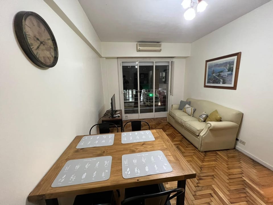 Seating area, Dining area, air conditioner