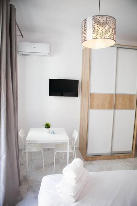 The Perfect Romantic Studio Apartment in Athens