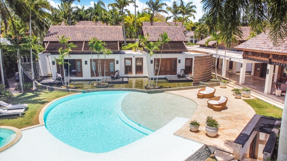 Bird's eye view, Balcony/Terrace, Swimming pool, sunbed