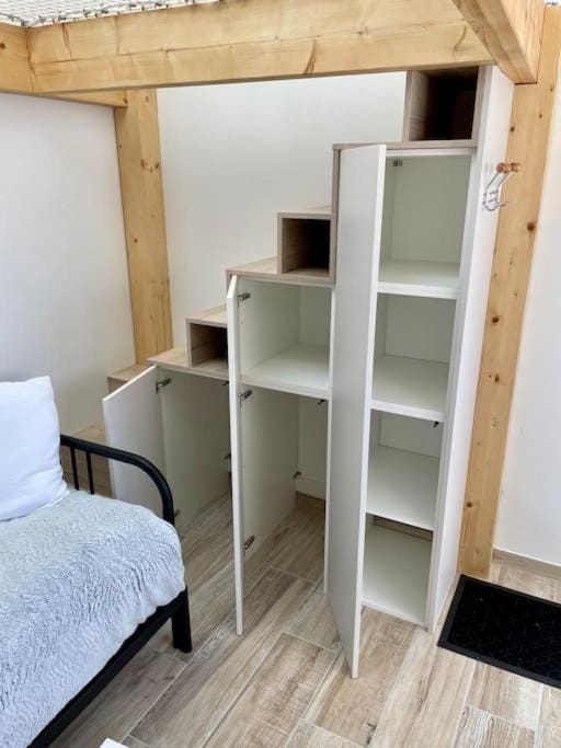 Studio indépendant 4 personnes House in Nouvelle-Aquitaine