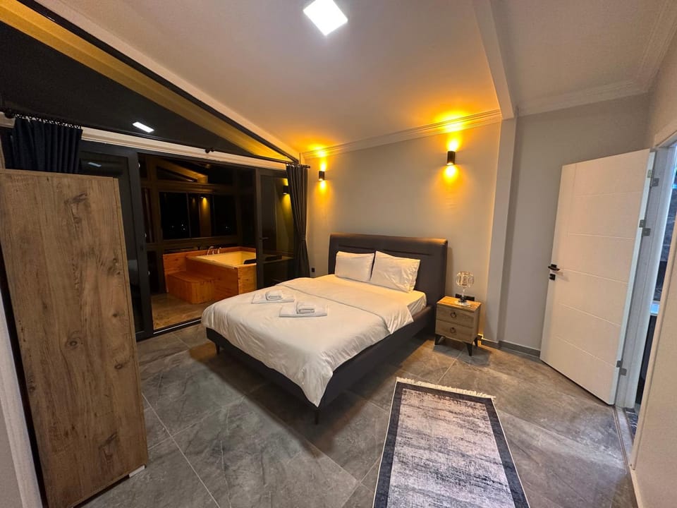 Bed, Photo of the whole room